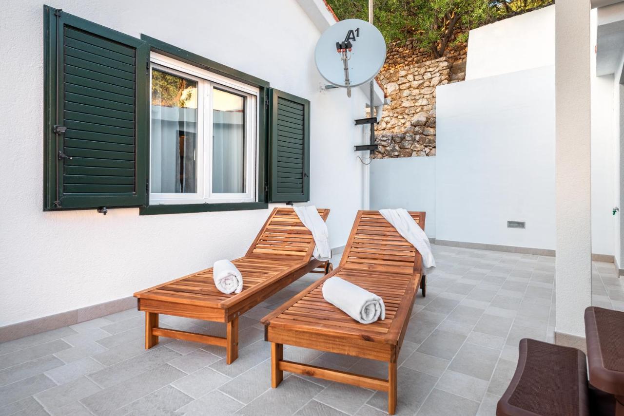 Villa Anima, Stanici, Near Omis Eksteriør billede
